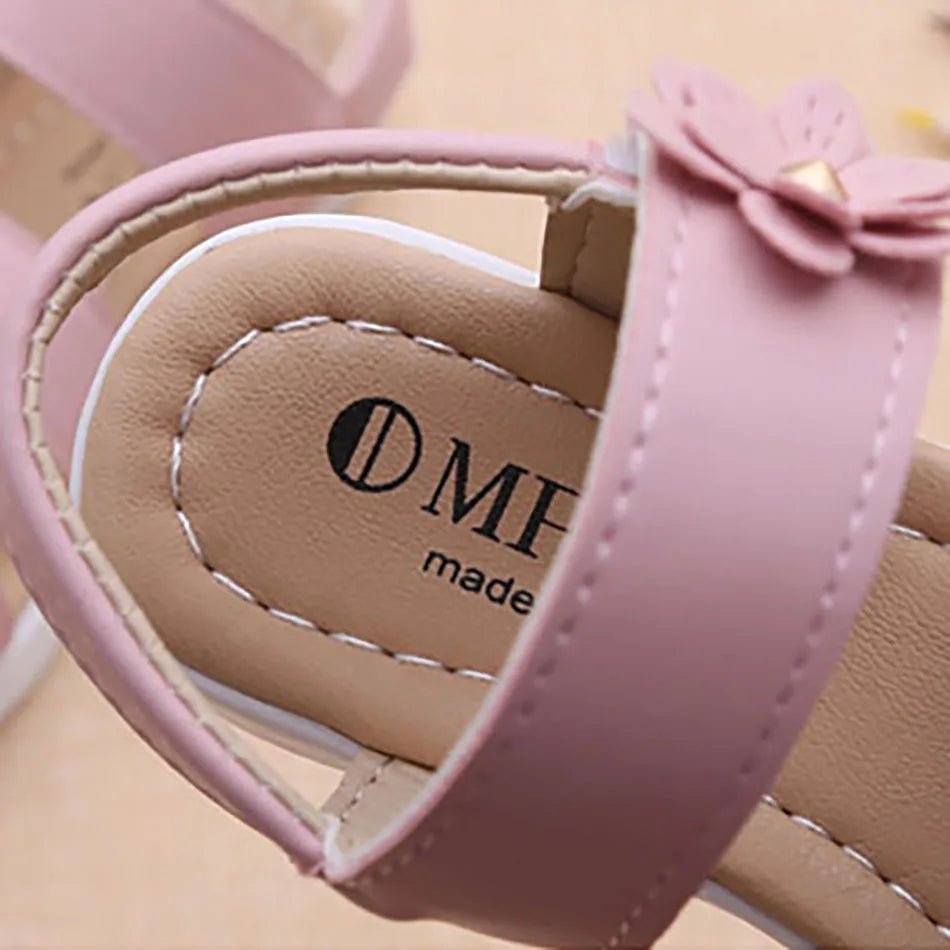 Summer Collection Girls Sandals Three-Flower Soft Roman Style Beach Shoes for Kids Beach and Sun Activities Children Shoes