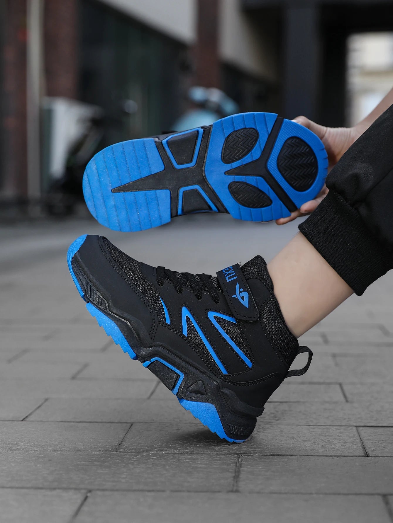 Boys' boots, children's sports shoes, autumn and winter outdoor hiking shoes, high-quality ankle boots for middle-aged and young