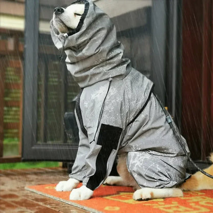 Adjustable raincoat for dogs of all sizes