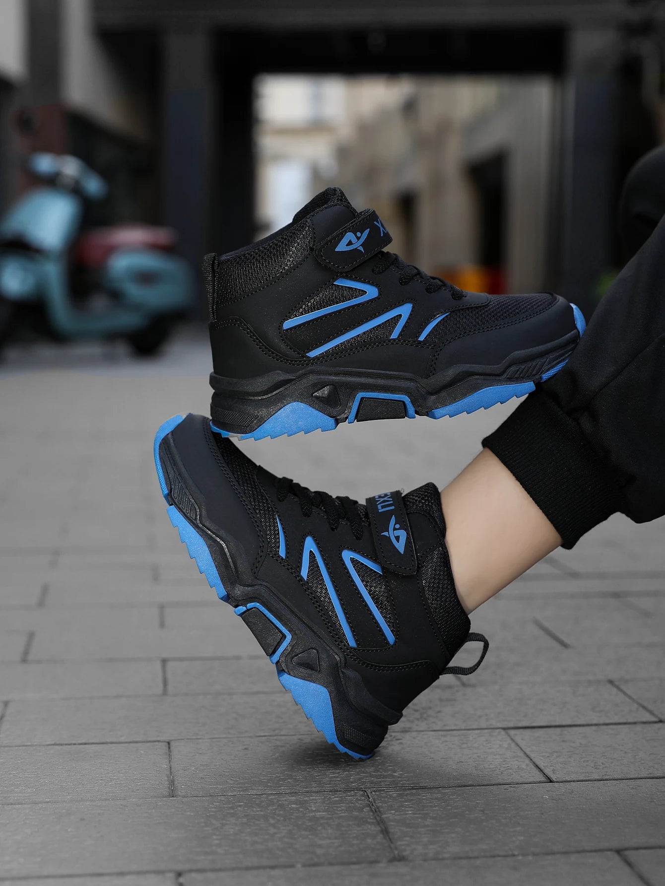 Boys' boots, children's sports shoes, autumn and winter outdoor hiking shoes, high-quality ankle boots for middle-aged and young