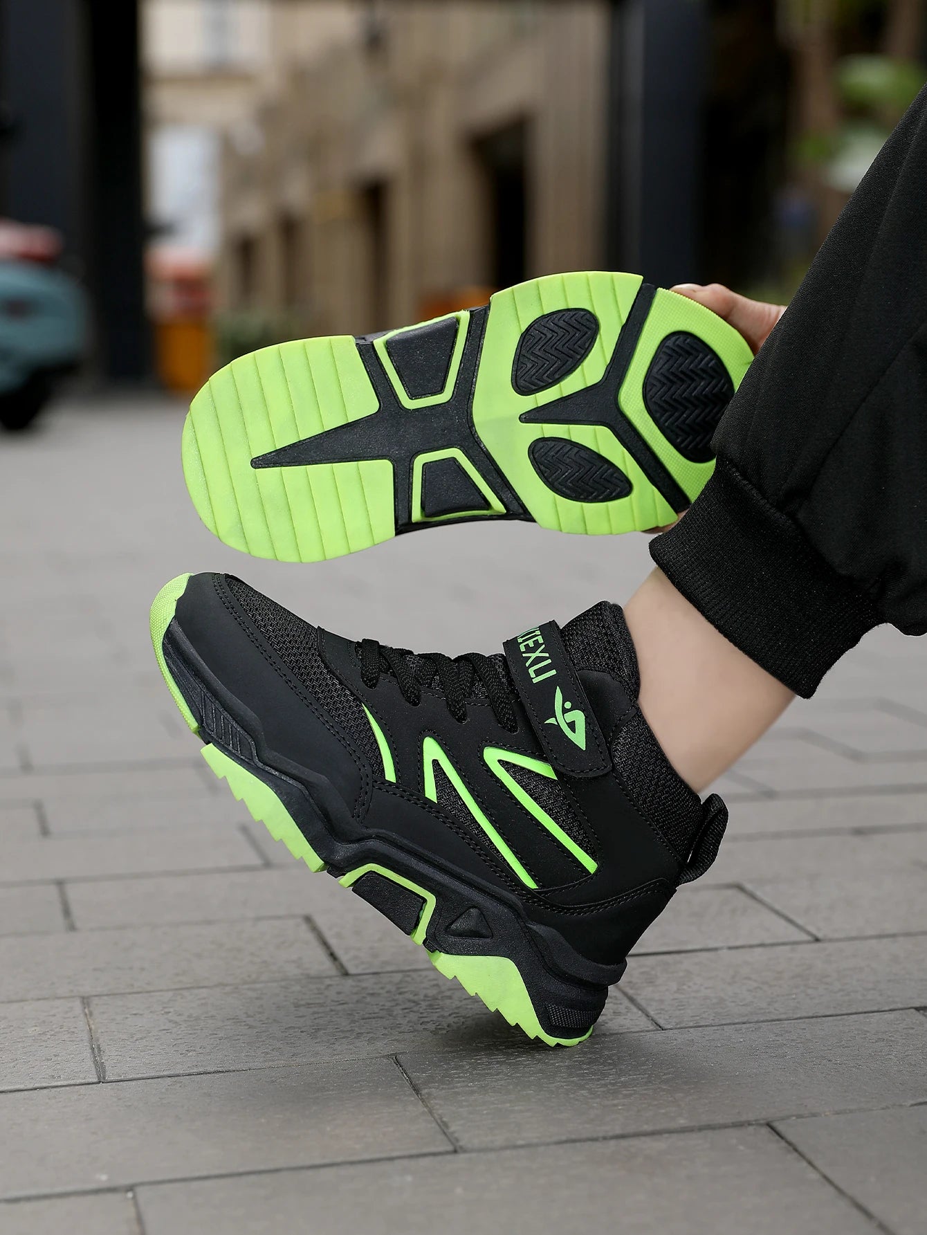 Boys' boots, children's sports shoes, autumn and winter outdoor hiking shoes, high-quality ankle boots for middle-aged and young